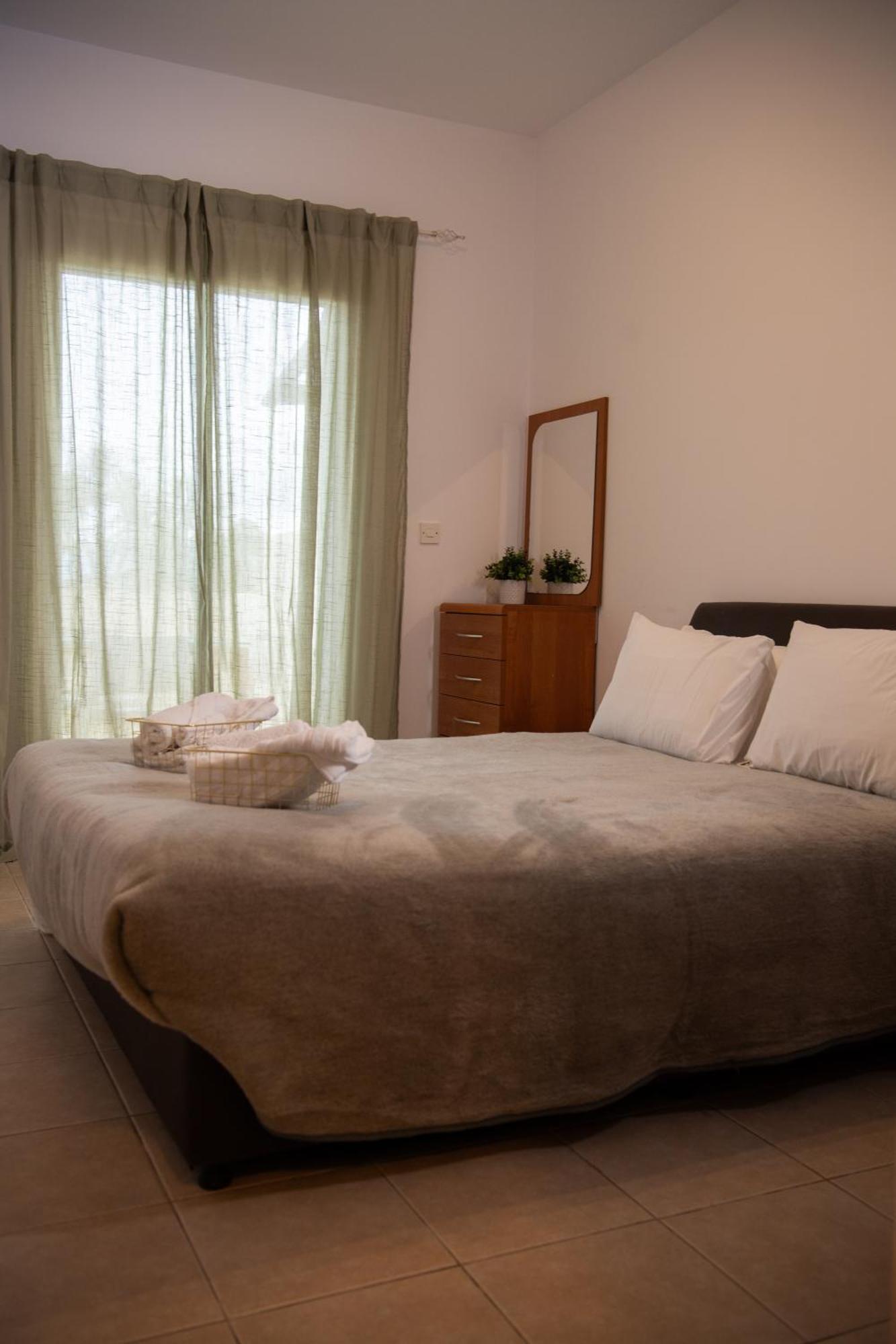 Path Latchi Beachfront Apartments 外观 照片