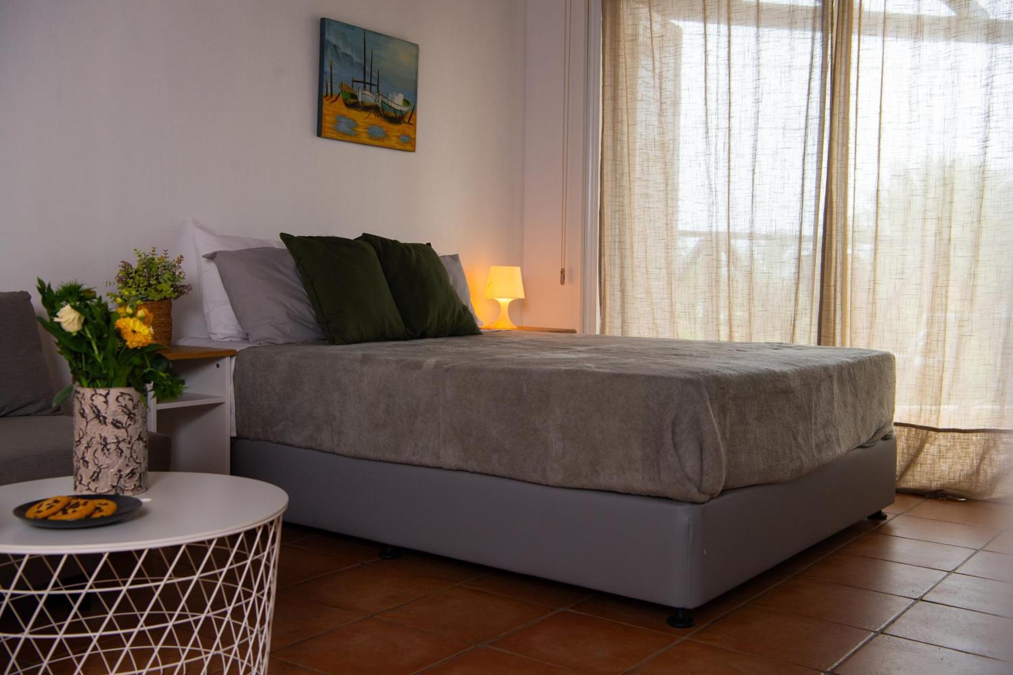 Path Latchi Beachfront Apartments 外观 照片